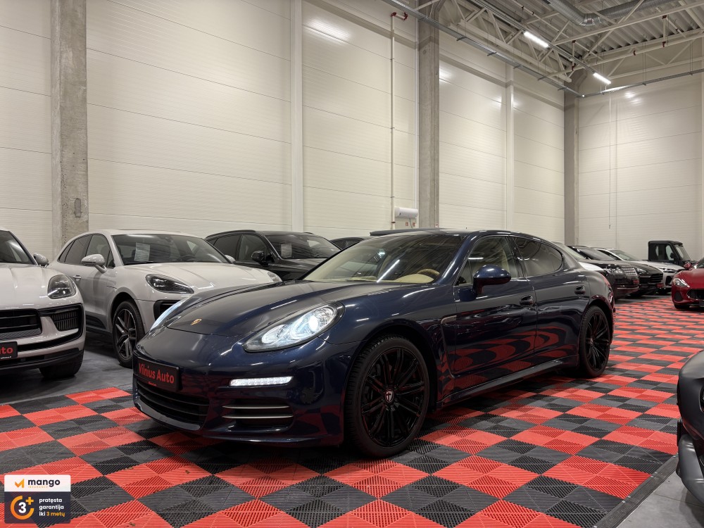2015 Porsche Panamera