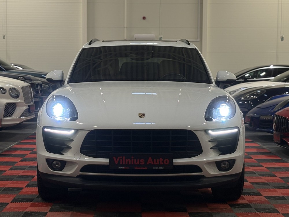 2016 Porsche Macan