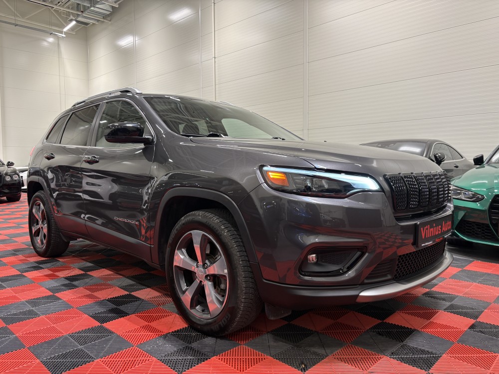 2020 Jeep Cherokee