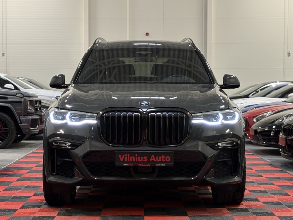 2021 BMW X7