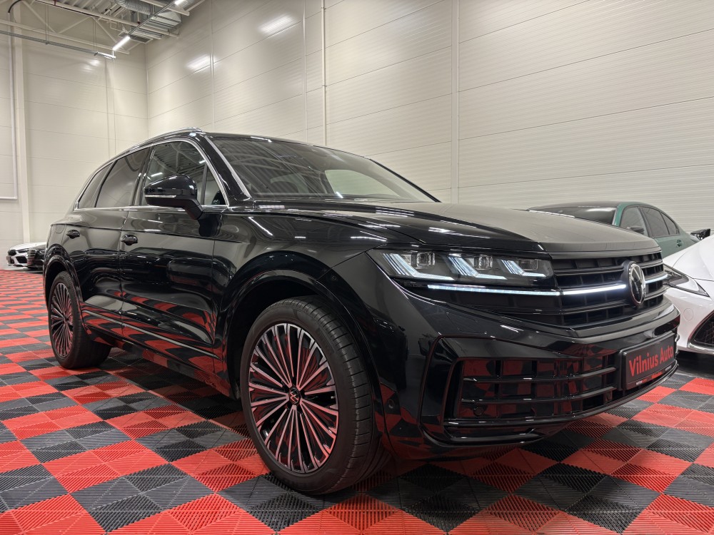 2025 Volkswagen Touareg