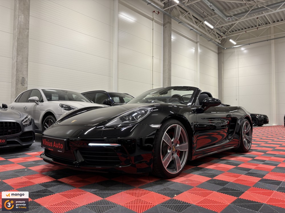2017 Porsche Boxster