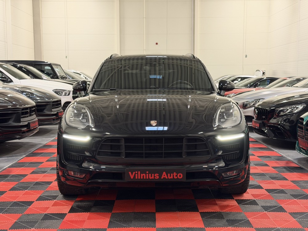 2018 Porsche Macan